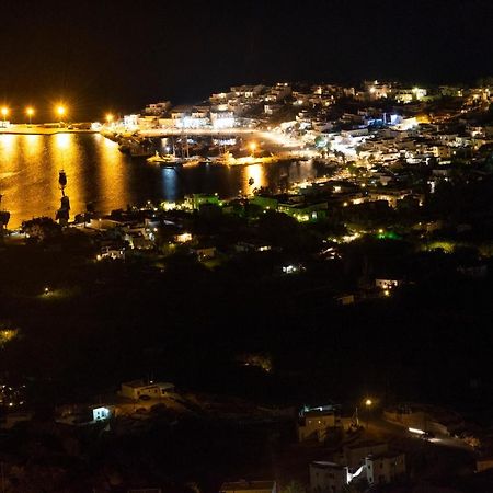 Вилла Traditional Stone House With Breathtaking View Serifos Town Экстерьер фото