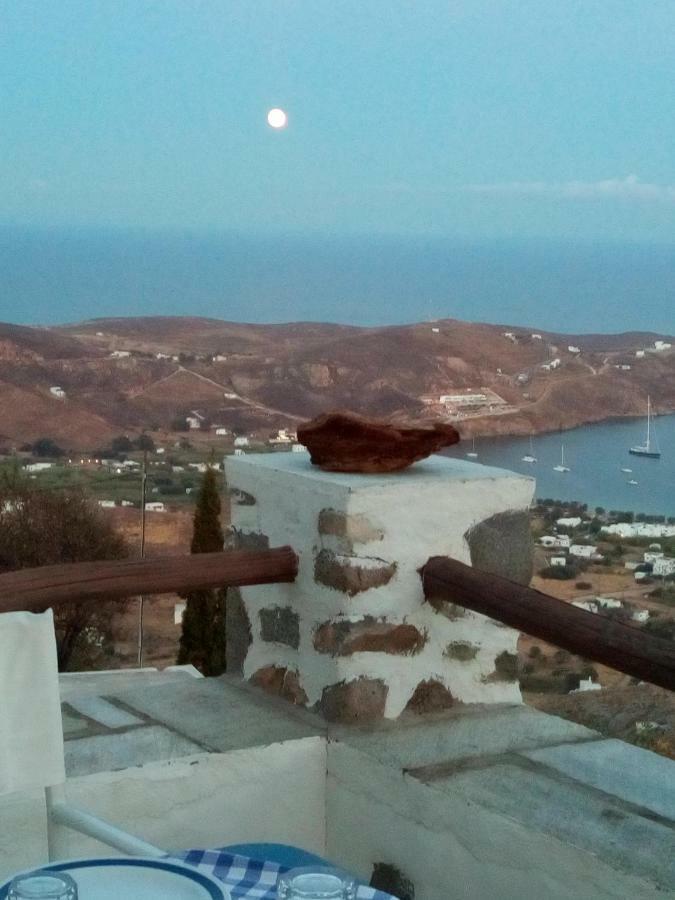 Вилла Traditional Stone House With Breathtaking View Serifos Town Экстерьер фото