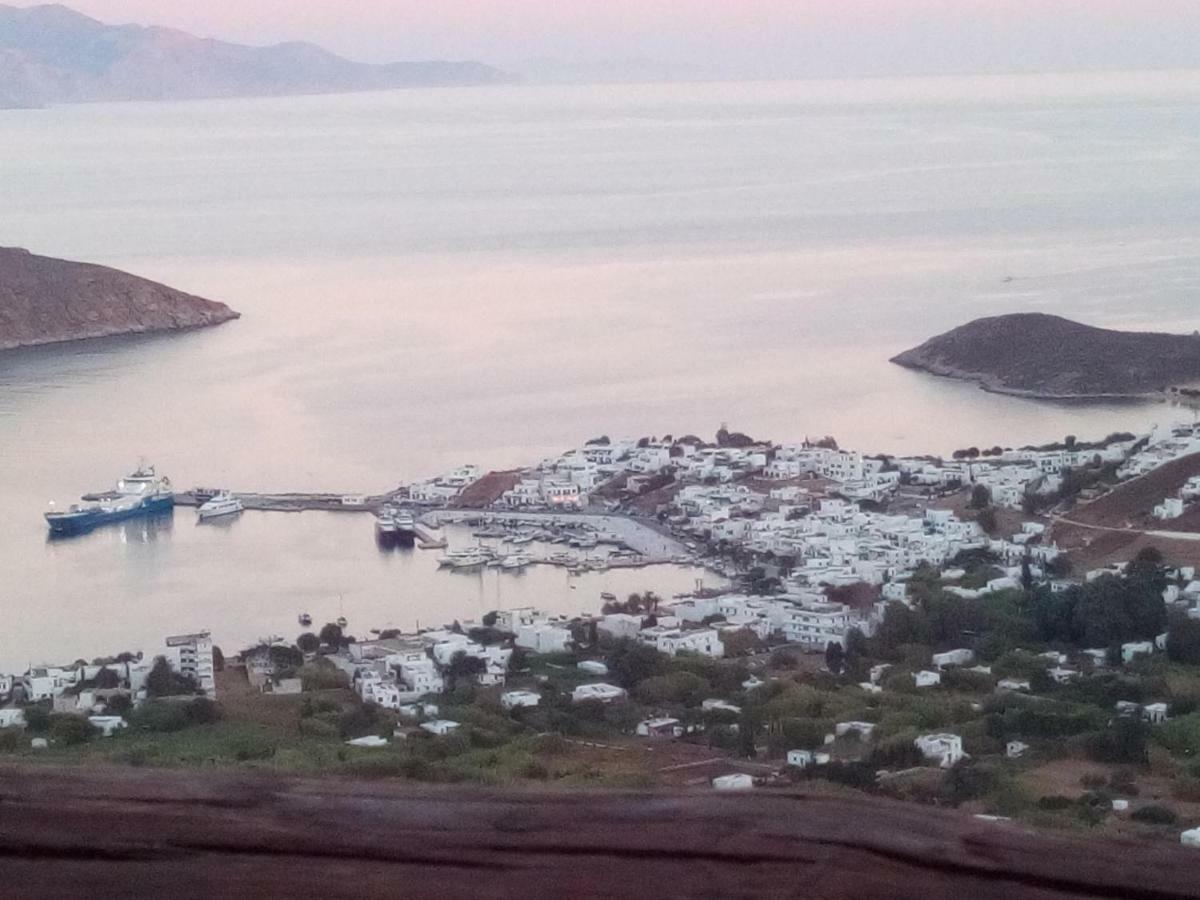 Вилла Traditional Stone House With Breathtaking View Serifos Town Экстерьер фото